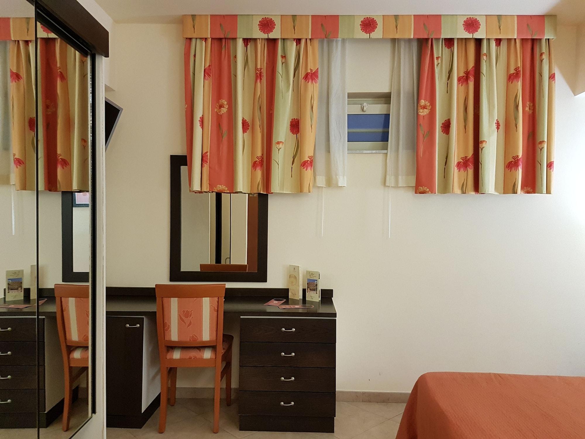 Hotel Orizzonte Letojanni Kültér fotó