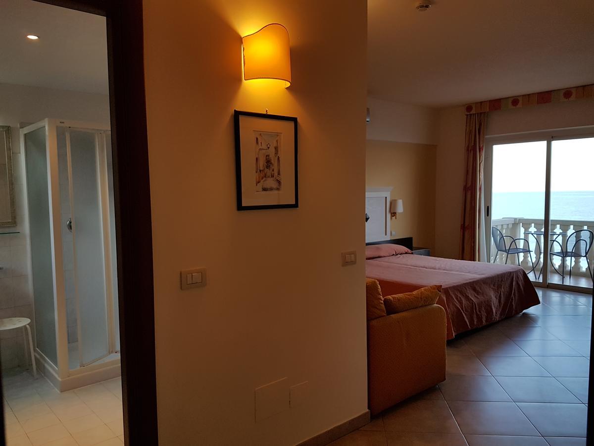 Hotel Orizzonte Letojanni Kültér fotó