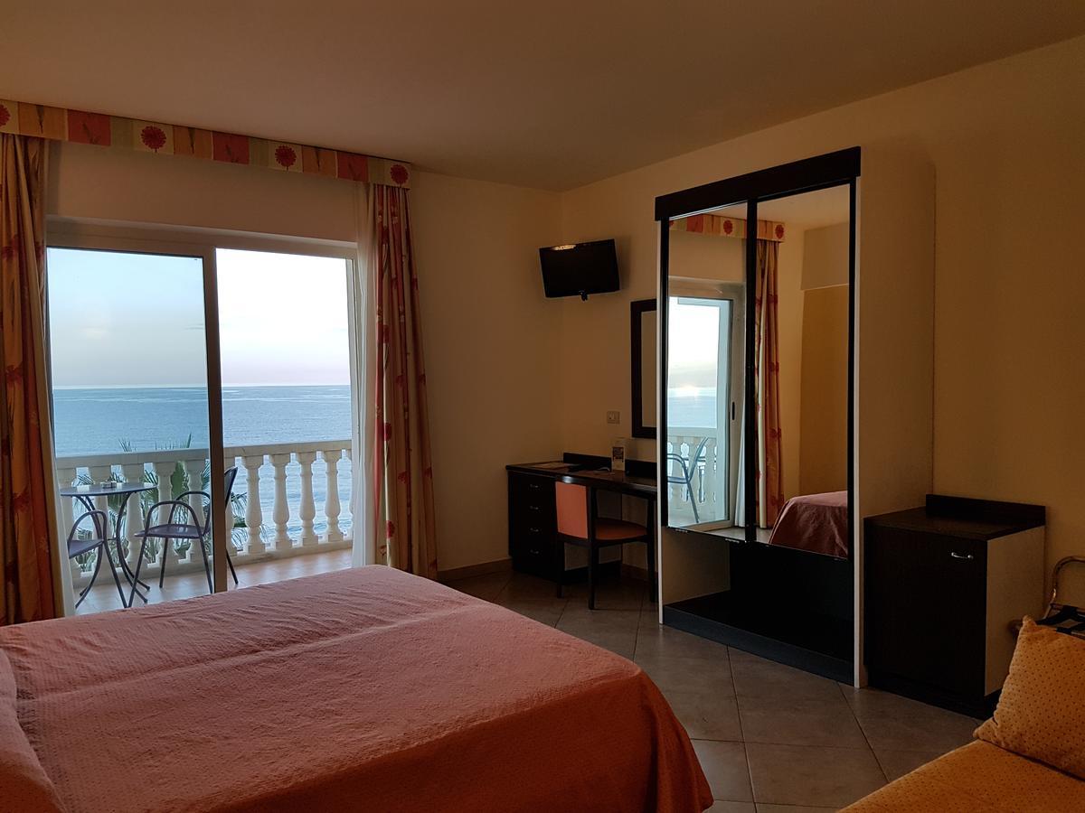 Hotel Orizzonte Letojanni Kültér fotó