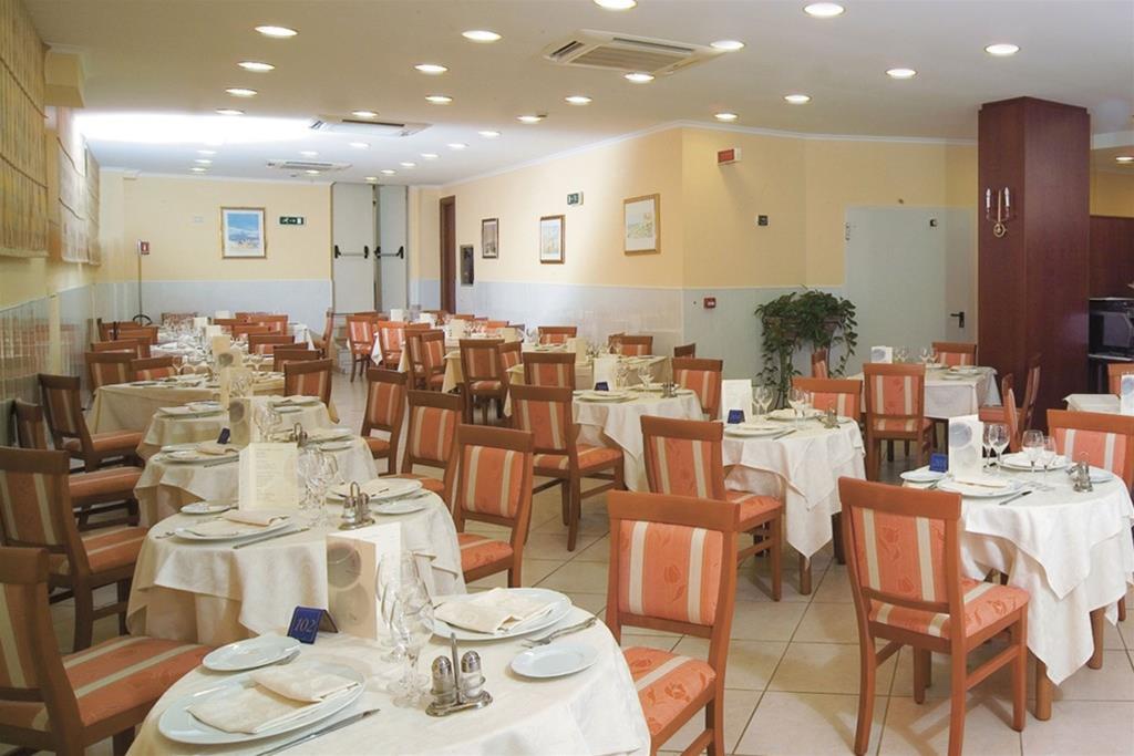 Hotel Orizzonte Letojanni Kültér fotó